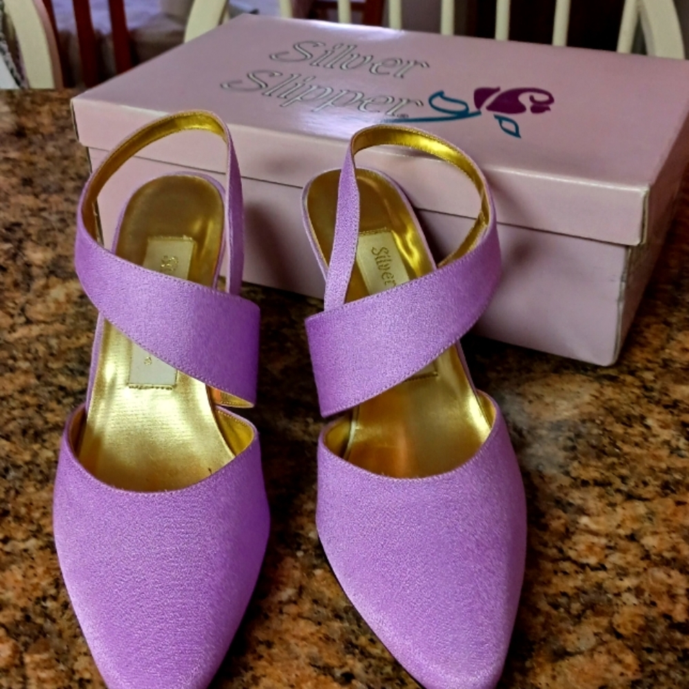 Silver Slipper. Beautiful new in box. Size 5 1/2